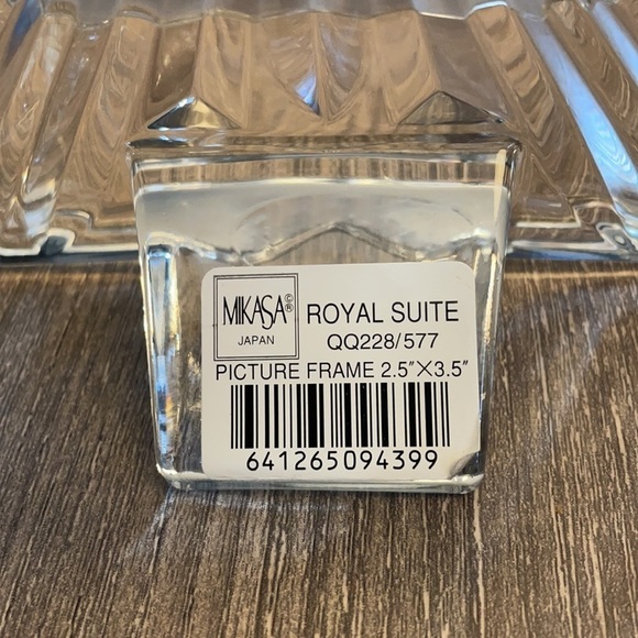 Crystal Mikasa Picture Frame 7” x 6.5” Royal Suite - Picture 3 of 5